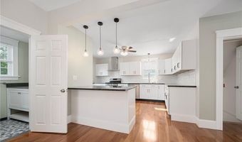 88 Wentworth Ave, Cranston, RI 02905