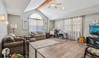 7701 Donegal Dr, Indianapolis, IN 46217