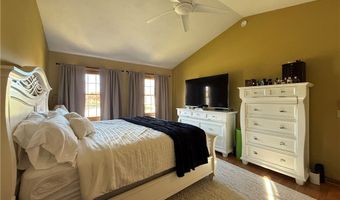 251 Kingston Dr, Aurora, OH 44202