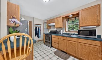 80 Old Shannock Rd, Charlestown, RI 02813