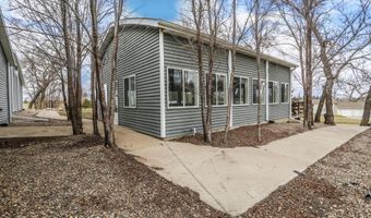 12805 S Shore Dr, Aberdeen, SD 57401