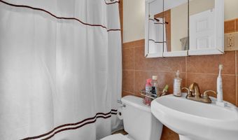 260 45TH St NE, Washington, DC 20019