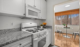 3001 VEAZEY Ter NW 201, Washington, DC 20008