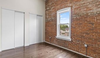 21 W 20TH St 205, Bayonne, NJ 07002