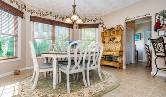 9 Wilshire Ln, Cranston, RI 02921