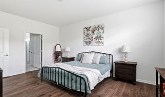 607 Pine Dune Ln, Aberdeen, NC 28315