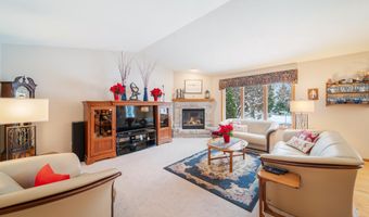 W6063 STRAWFLOWER Drive, Appleton, WI 54915