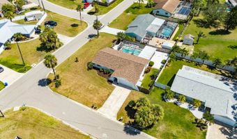635 Jamaica Cir E, Apollo Beach, FL 33572