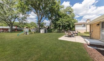 302 S Patton Ave, Arlington Heights, IL 60005