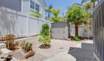 6590 Daylily Dr, Carlsbad, CA 92011