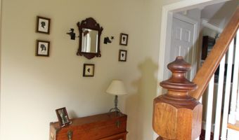 11 Tozier St, Belfast, ME 04915