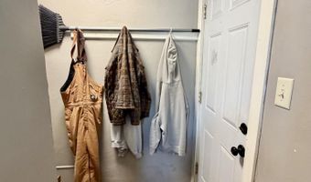 911 S 9th St, Aberdeen, SD 57401