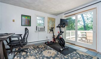 185 Brookhaven Rd, North Kingstown, RI 02852
