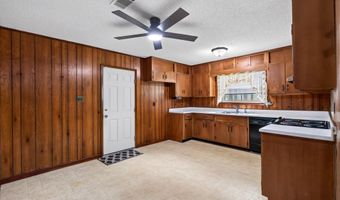 7604 Marathon Dr, Biloxi, MS 39532