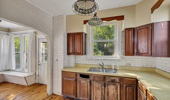 24 Summit Ave, Albany, NY 12209