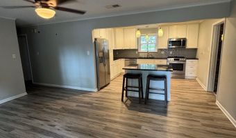 2608 Hurricane Lake Rd, Benton, AR 72019