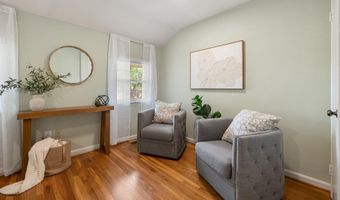2312 N DEARING St, Alexandria, VA 22302