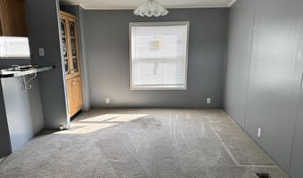 829 Savannah River Dr, Adrian, MI 49221
