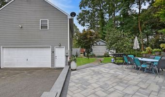 159 Birch Dr, Cheshire, CT 06410