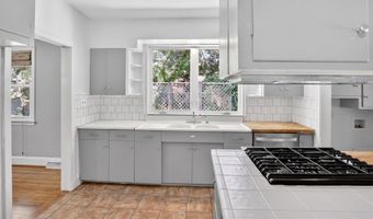 512 Carrison St, Camden, SC 29020