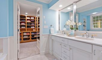 5 Myrtle Dr, Acton, MA 01720