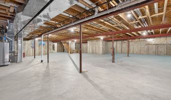 3610 Lakeview Dr, Algonquin, IL 60102