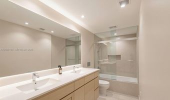 20379 W Country Club Dr 2636, Aventura, FL 33180