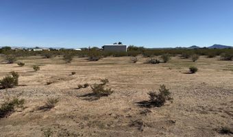 W William Road B, Aguila, AZ 85320