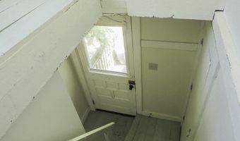 25 Charles St, Belfast, ME 04915