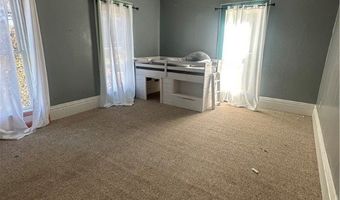 284 S Main St, Andover, OH 44003