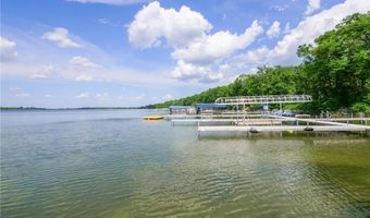 1321 S Darling Dr NW, Alexandria, MN 56308