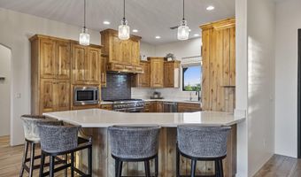 21620 W Buckwheat Ln, Congress, AZ 85332