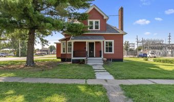 512 E MAIN St, Aledo, IL 61231