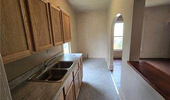 153 Ridgewood Dr, Amsterdam, OH 43903