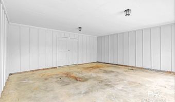 18 Rollins Pl, Atmore, AL 36502