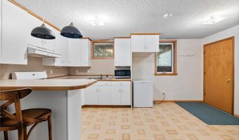 2211 Springdale NE, Alexandria, MN 56308