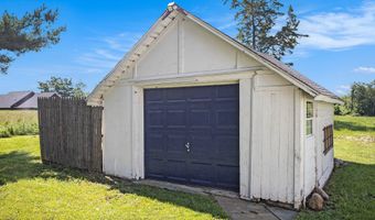 6950 N Gibbs Rd, Albion, MI 49224