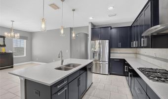7029 OLD BENTON Dr, Apollo Beach, FL 33572