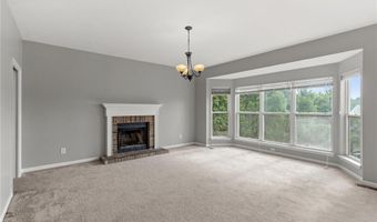 1770 Spring View Terrace Ct, Ballwin, MO 63021
