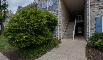 414 Wedgewood Cir 25, Belford, NJ 07718