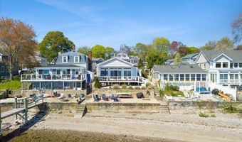 106 King Philip Ave, Bristol, RI 02809