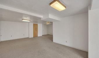 585 Golfwood Dr, Ballwin, MO 63021