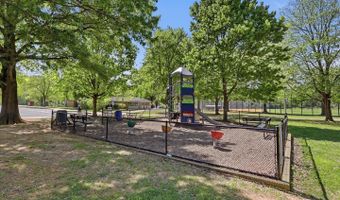 5014 GLEN PARK Rd, Annandale, VA 22003