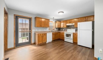 1812 S Mulberry Ave K, Brandon, SD 57005