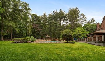 245 Borden Rd, Middletown, NJ 07748