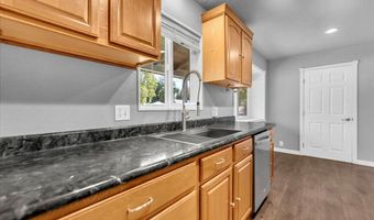 19358 Hill St, Anderson, CA 96007