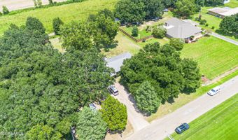 8922 Meadow Ln, Abbeville, LA 70510