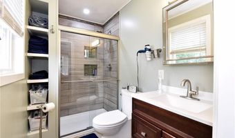 17 Middle St, North Providence, RI 02911