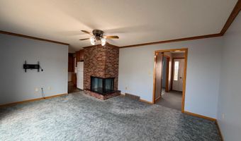 817 Skyline Dr, Bassett, NE 68714