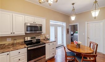 605 Atchison St, Atchison, KS 66002